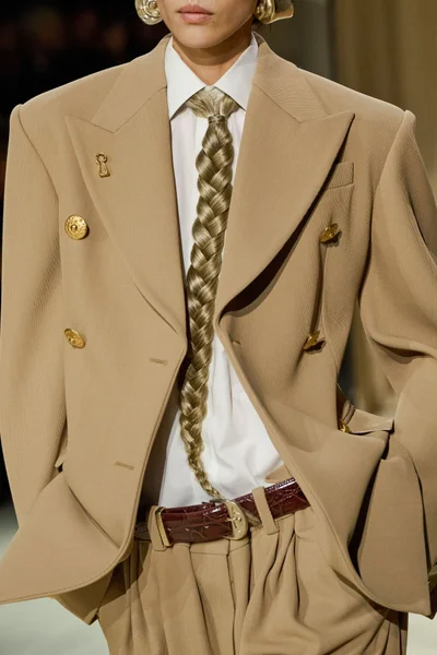 Look 7